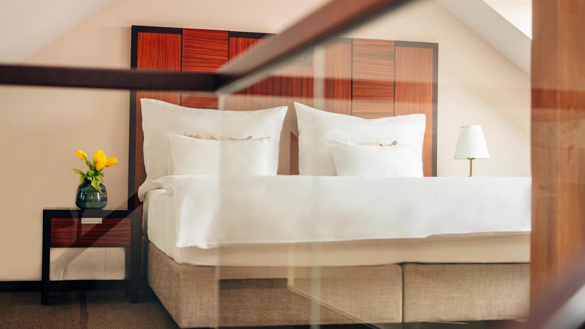 บูทิก โฮเทล คลารอฟ ปราก Hotel ภายนอก รูปภาพ